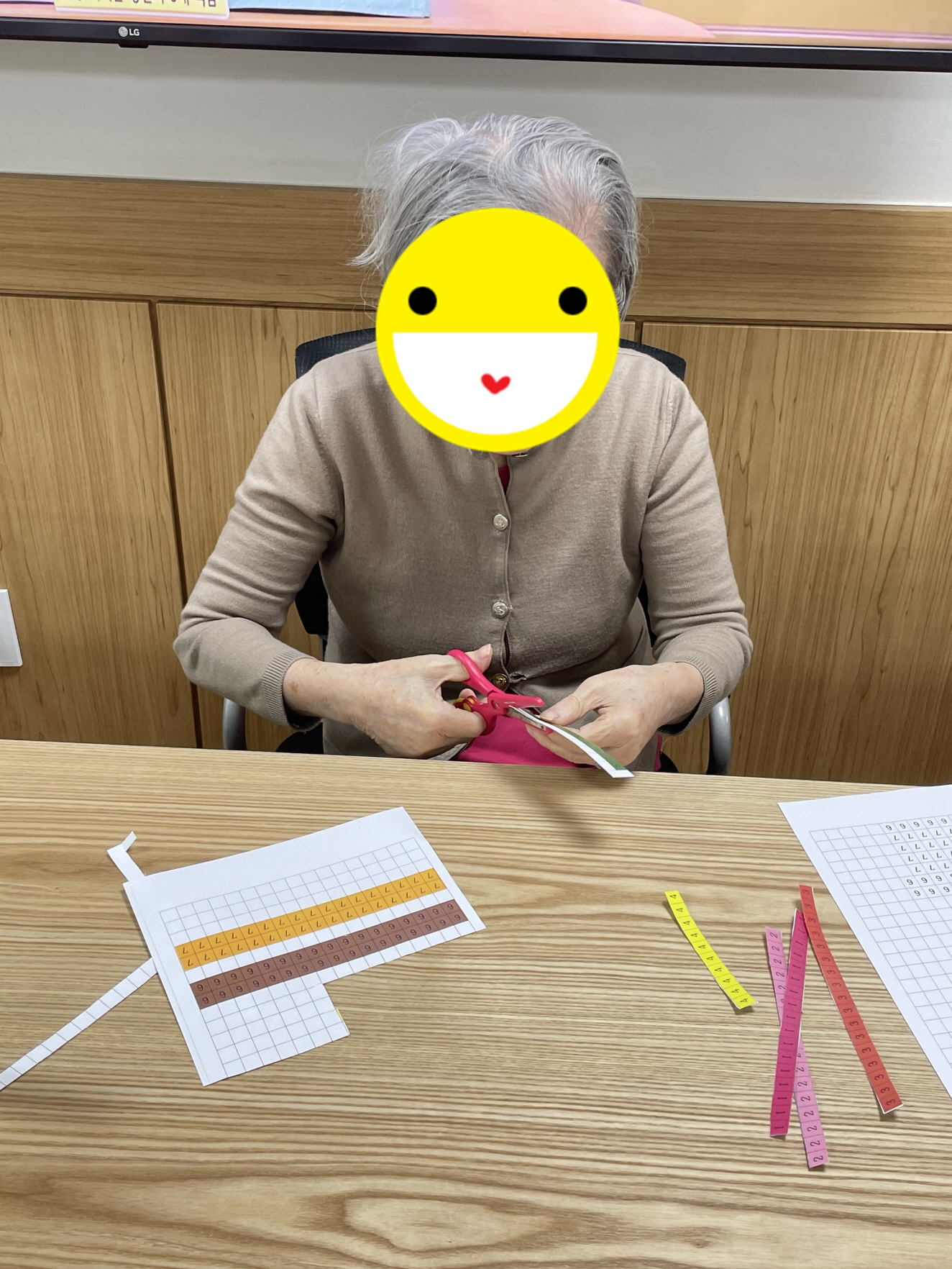 23.03.13. (월) _ 색종이자수
